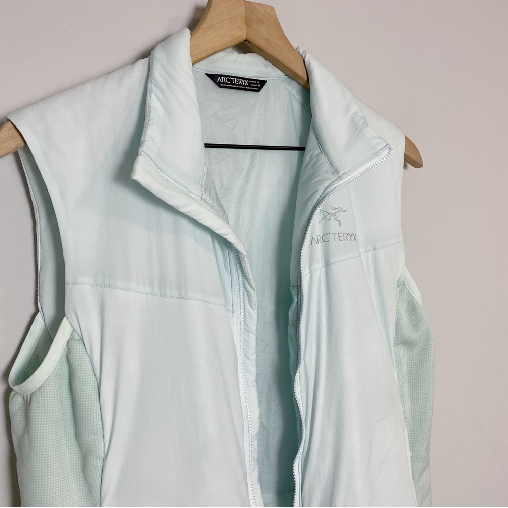 Arcteryx Atom LT Vest in Dew Drop - Picture 8 of 14